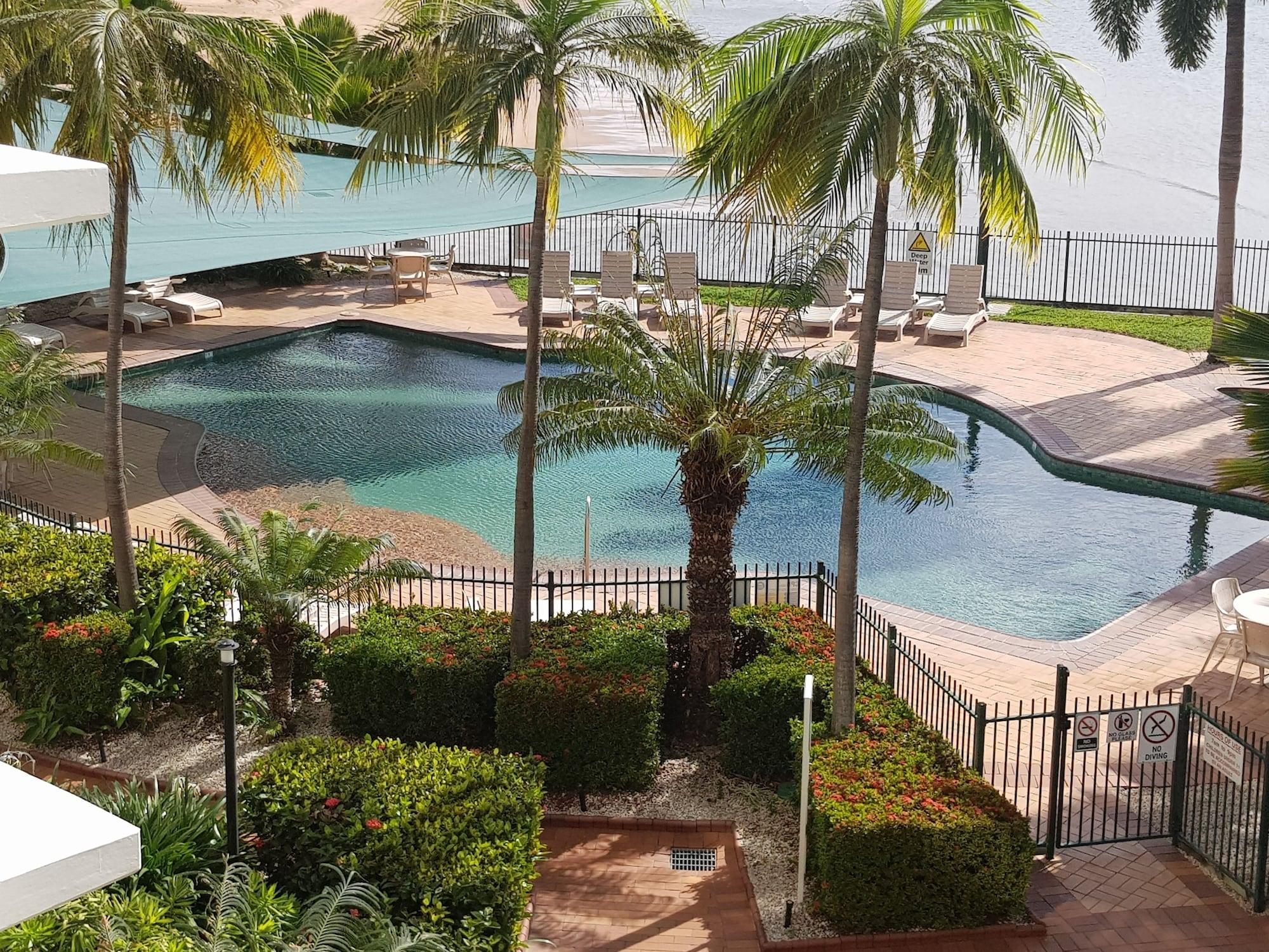 Mariners North Holiday Apartments Townsville Exterior photo