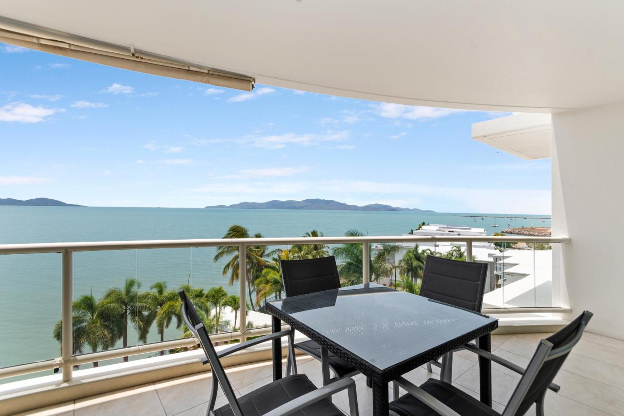 Mariners North Holiday Apartments Townsville Exterior photo