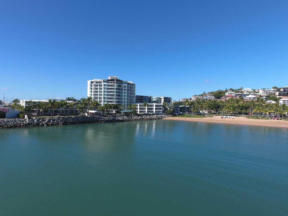 Mariners North Holiday Apartments Townsville Exterior photo