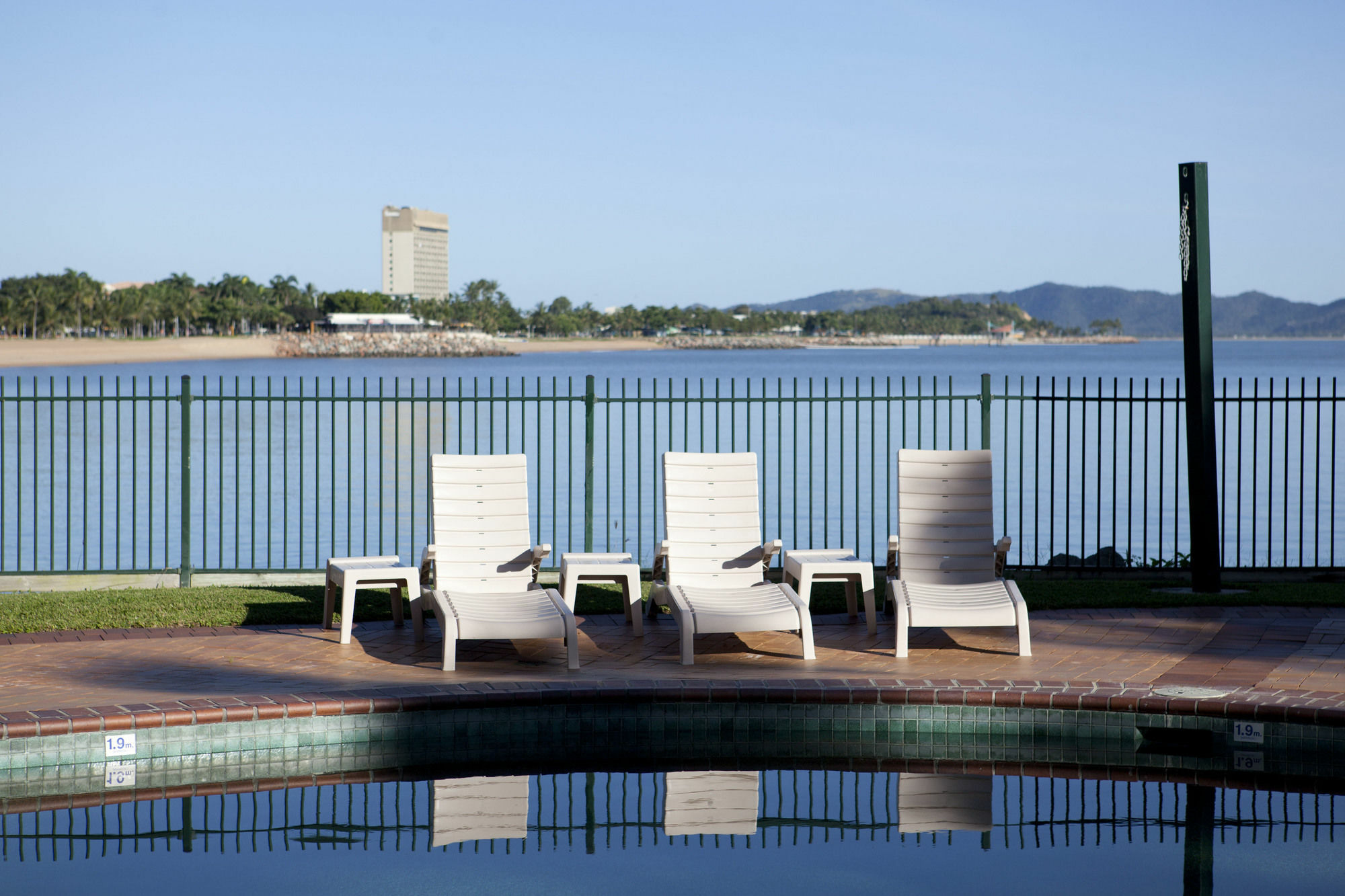 Mariners North Holiday Apartments Townsville Exterior photo